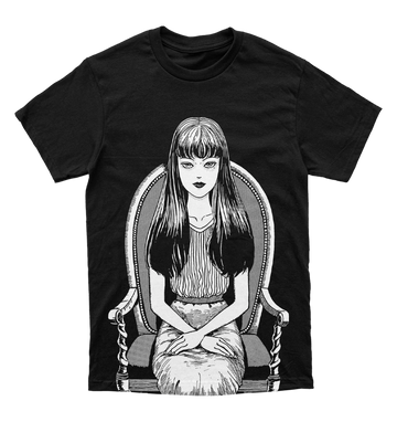Polera Horror - Junji Ito - Tomie - Painter - Sentada - Full Print